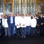 Autour de Ducasse une brochette de chefs participant à l'opération