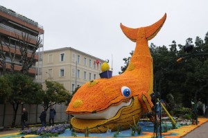 Baleine dans les jardins Biovès