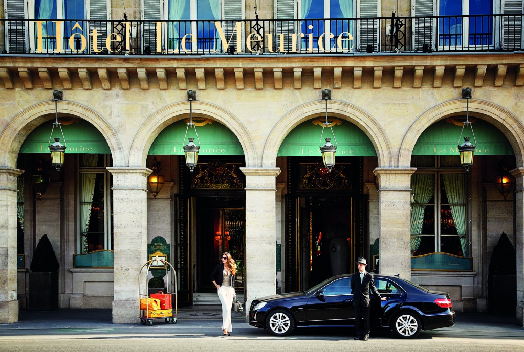 La façade sur la rue de Rivoli