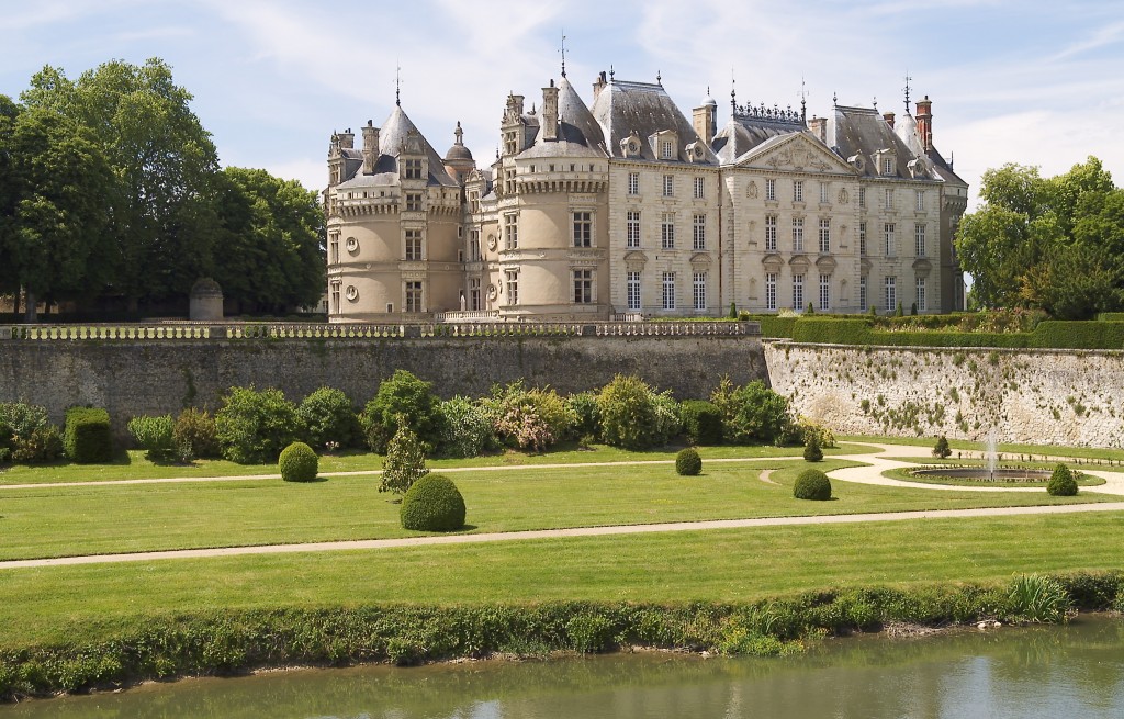 Le château vu du jardin du bas