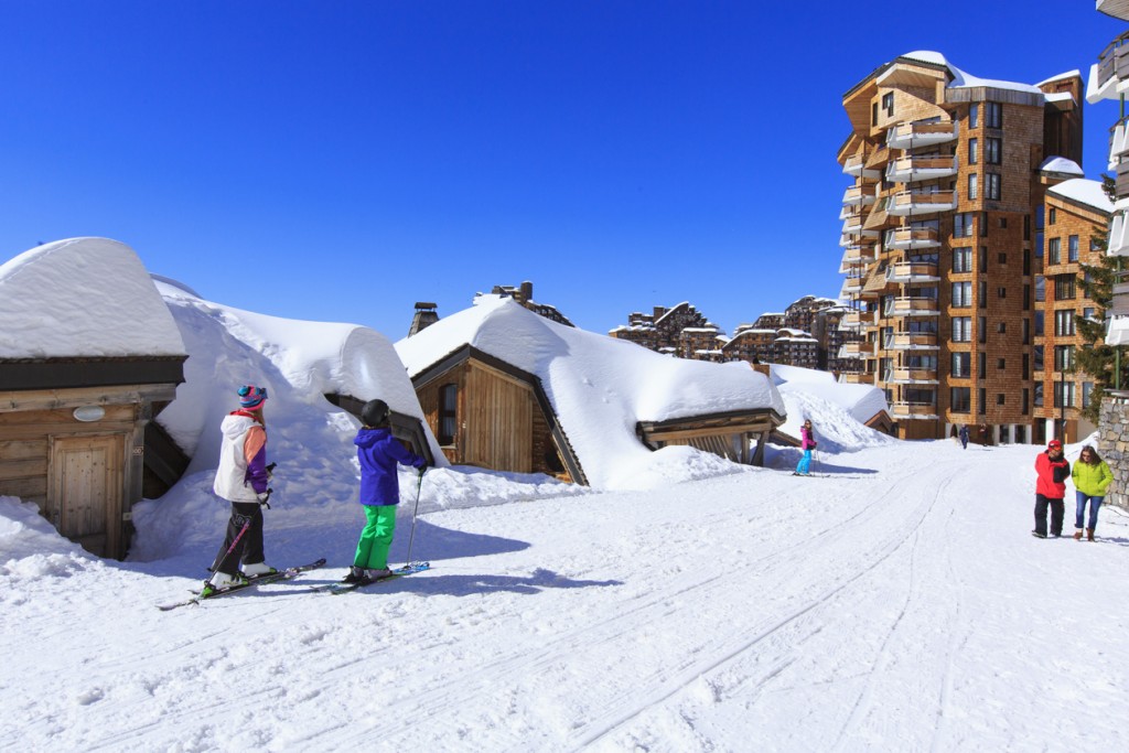 Ski totalement au pied des immeubles à Avoriaz