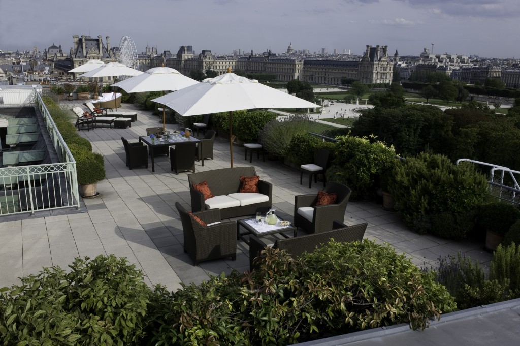 La terrasse d'une suite du Meurice 