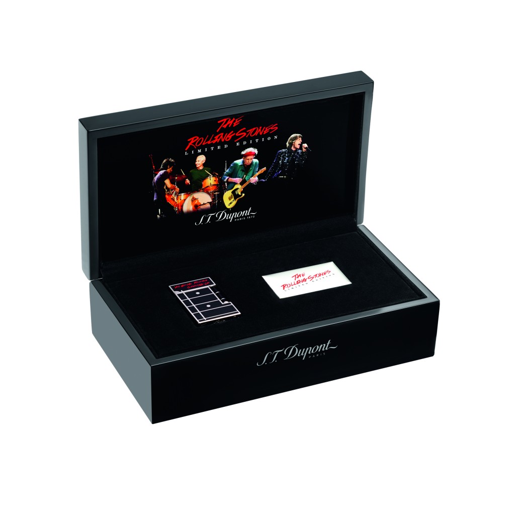 Le coffret collector avec le briquet prestige