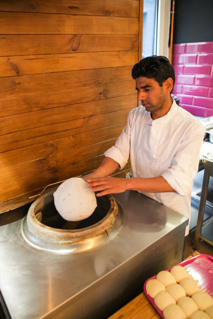 Les naans sont faits maison et à la minute