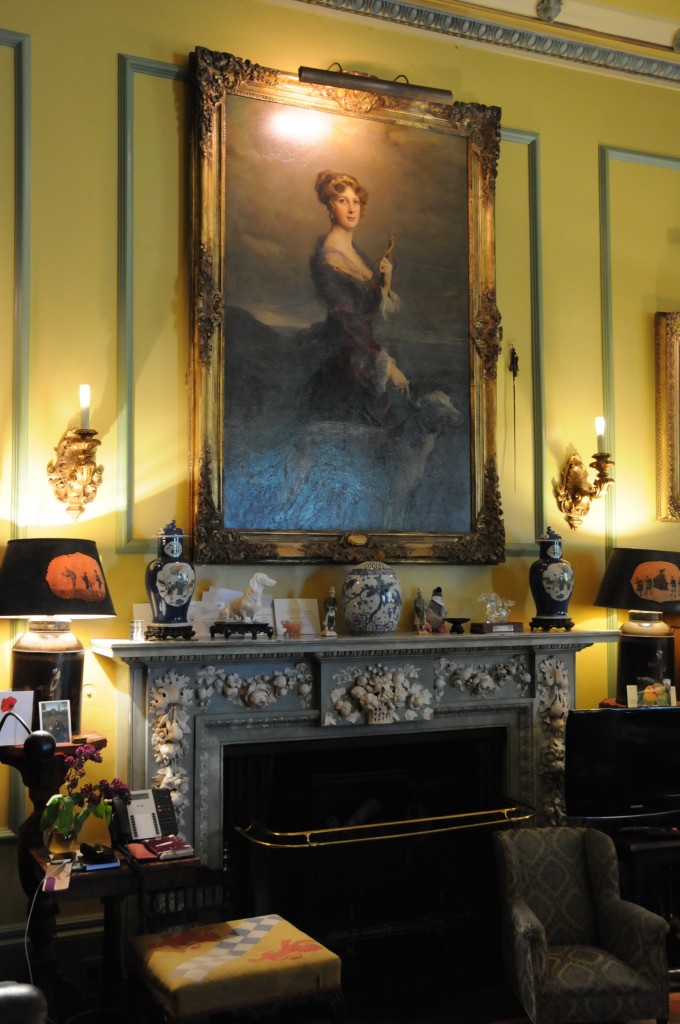 Le portrait de Lady Edith dans la maison